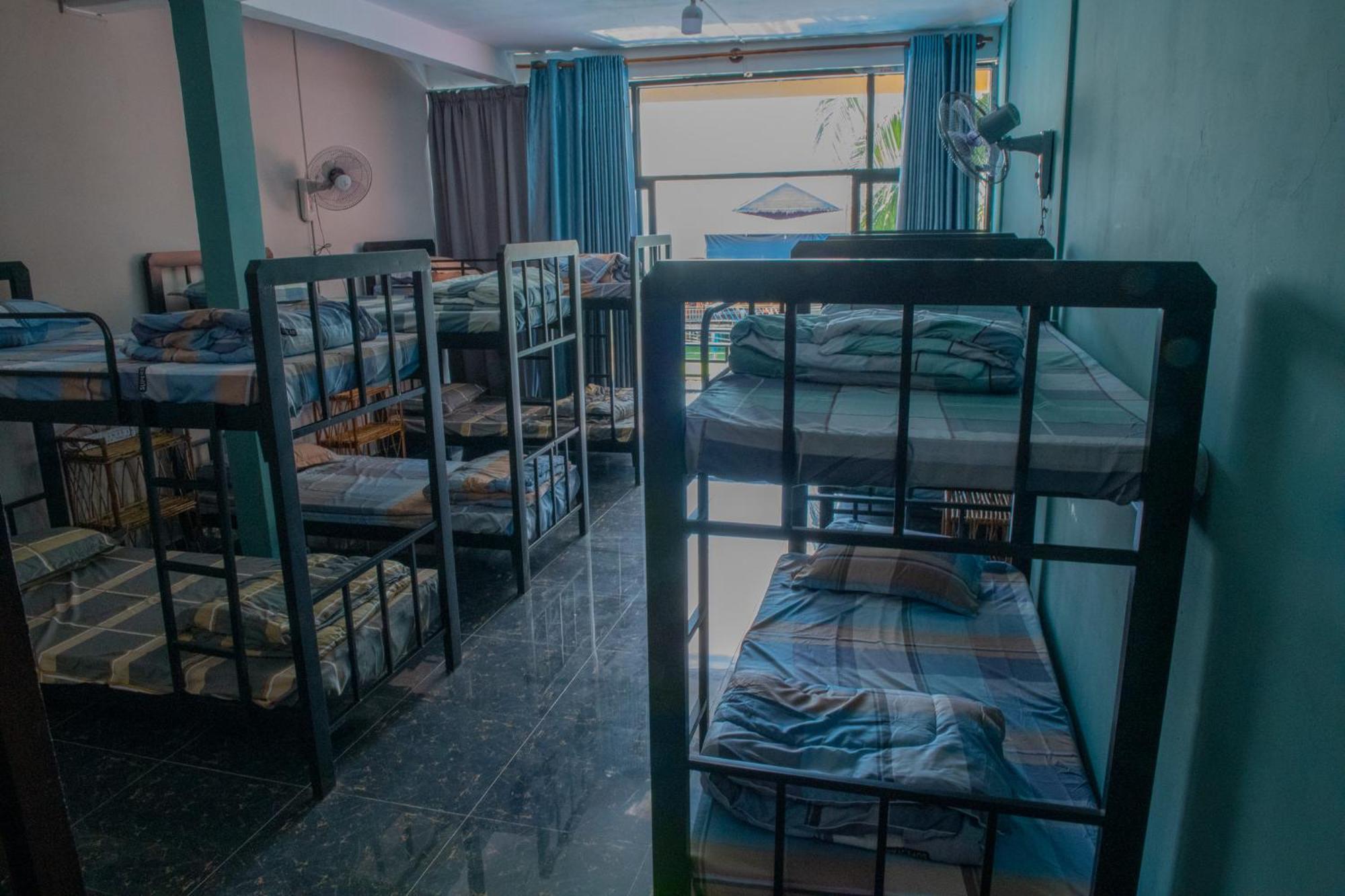 Vagabonds Hostel Kaoh Touch Bagian luar foto