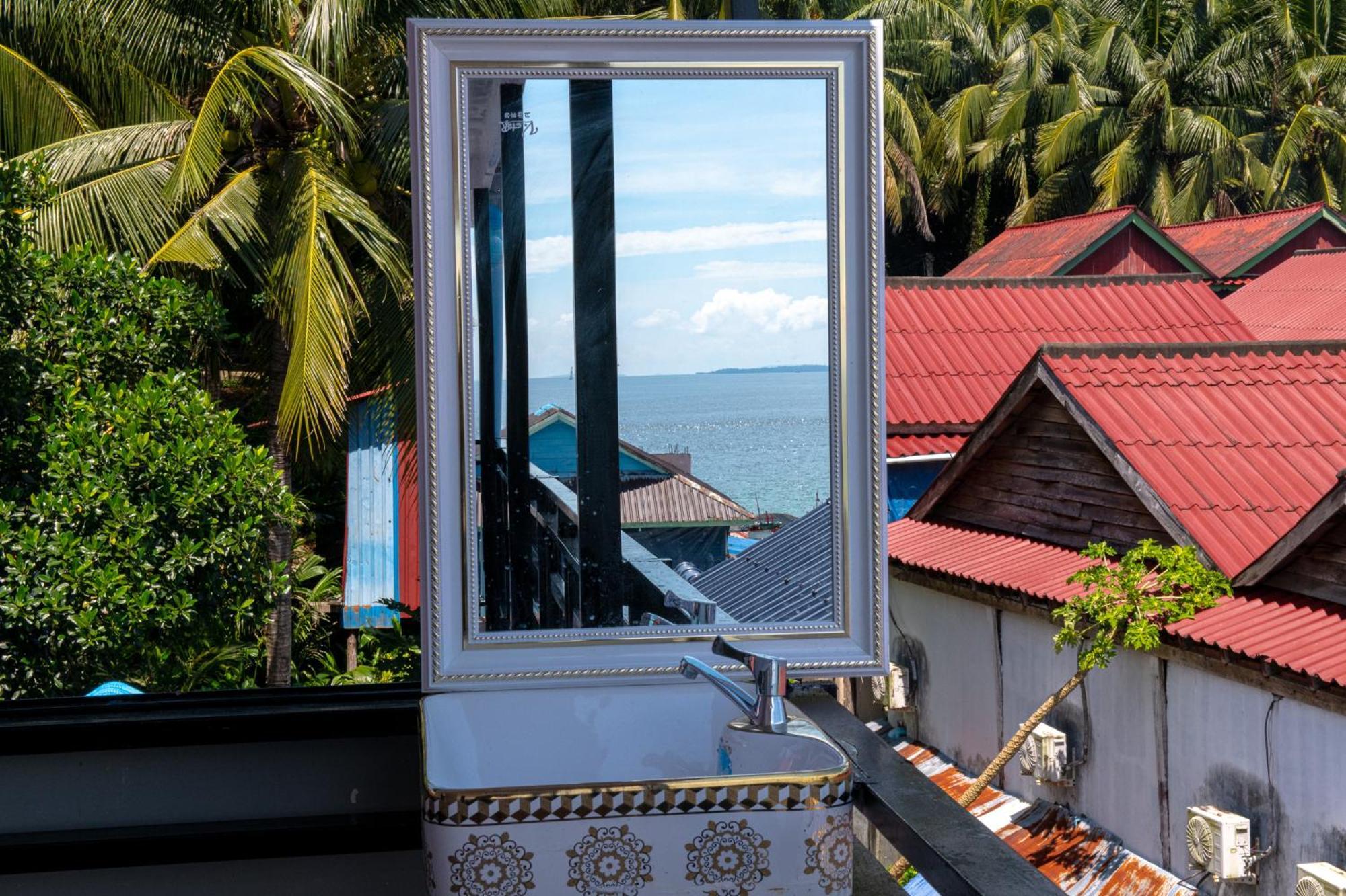 Vagabonds Hostel Kaoh Touch Bagian luar foto